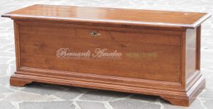 Cassone cassapanca in stile classico arte povera realizzata in legno massiccio